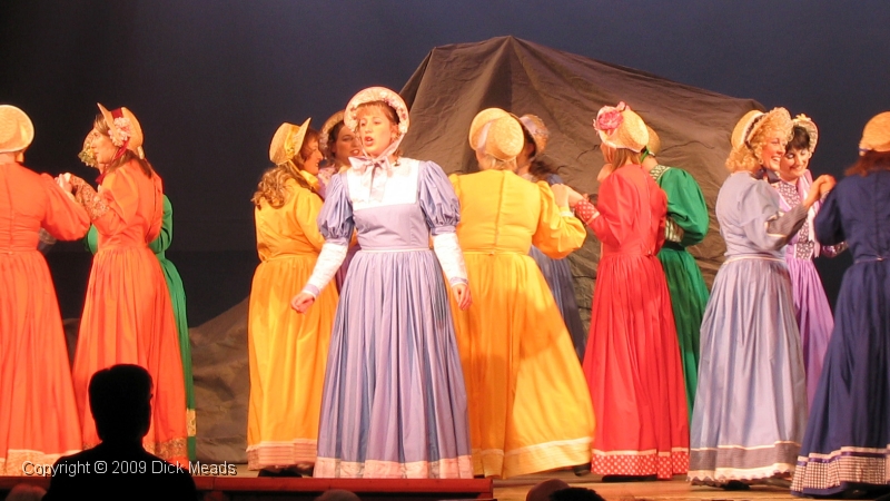 Pirates 2009 Act 1-08.jpg - "Let us gaily tread the measure..."